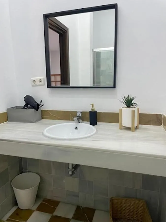 Holidays2Malaga Jinetes Junto Casco Historico & Parking Apartment 0*, Malaga